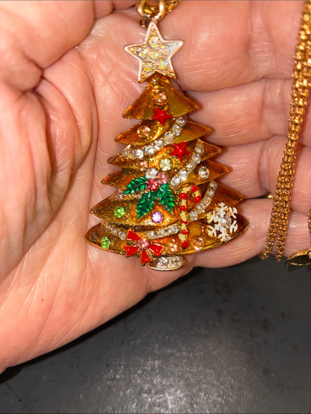 Christmas Tree Pendant Necklace - Festive Holiday Jewelry
